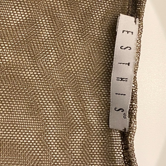 Esthis Top  - M - Picture 2 of 5